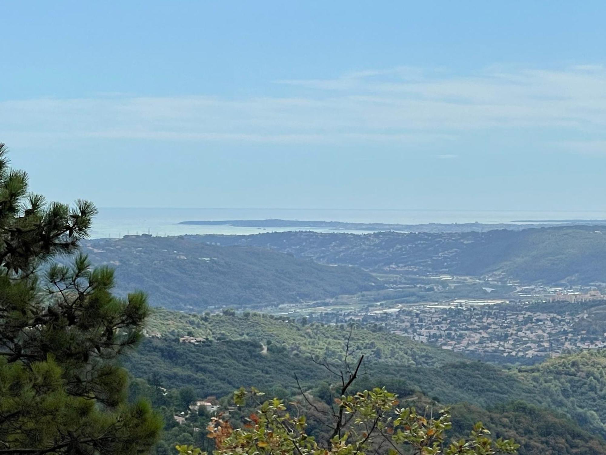 Rez De Jardin, Entre Mer Et Montagne Levens ภายนอก รูปภาพ