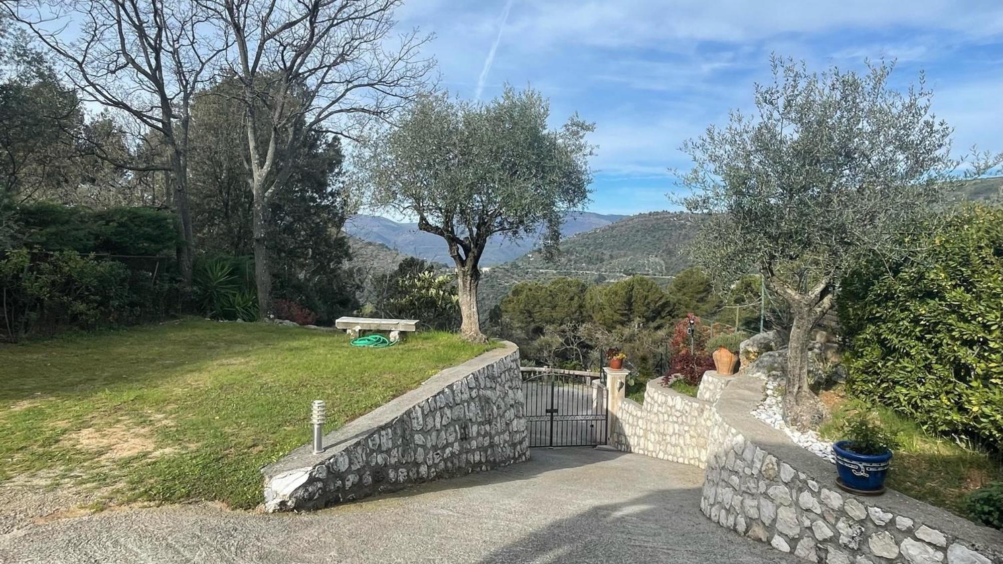 Rez De Jardin, Entre Mer Et Montagne Levens ภายนอก รูปภาพ